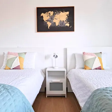 アパート Alltravel Quintao *